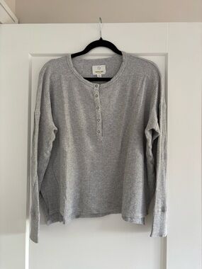 aerie Gray Waffle Henley Top